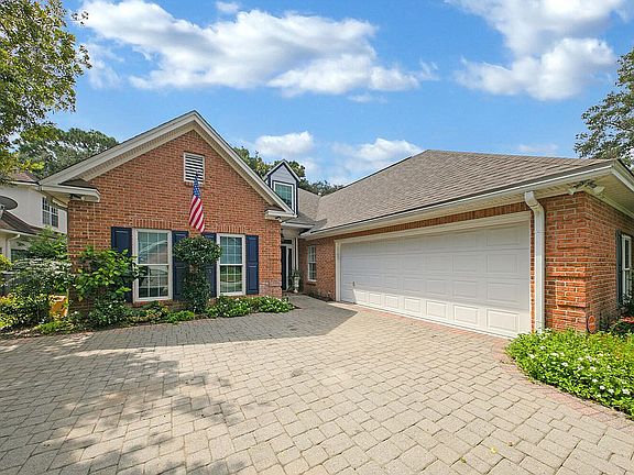 3rd image of 1480 Oakmont Pl