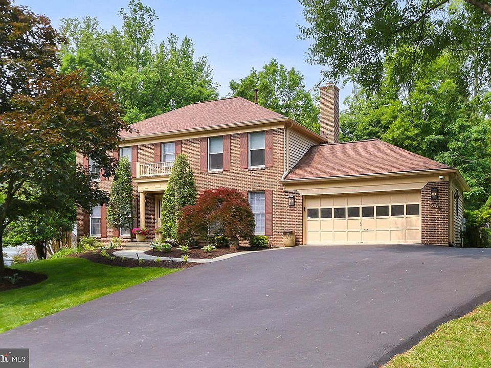 1st image of 9744 S Park Cir