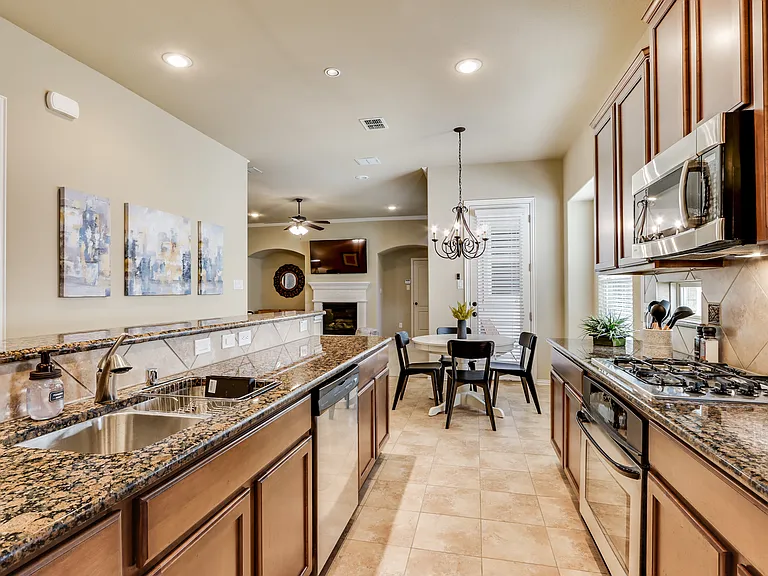 231 Carrington Ln — Photo 15
