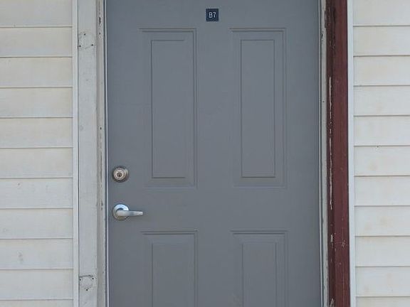 5th image of 13470 Dixie Hwy APT B7