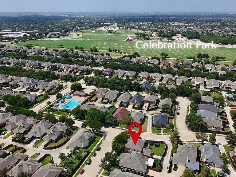 208 N Arbor Ridge Dr — Photo 3