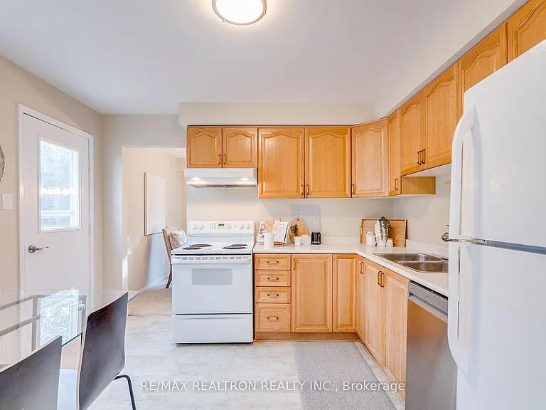 122 Rutledge Ave — Photo 28