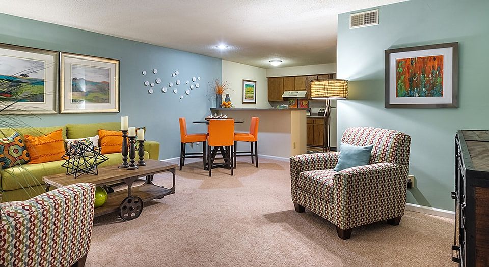 1st image of 910 Constitution Dr APT 520