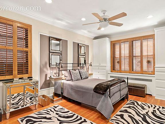 4th image of 349 E 49th St APT 4P