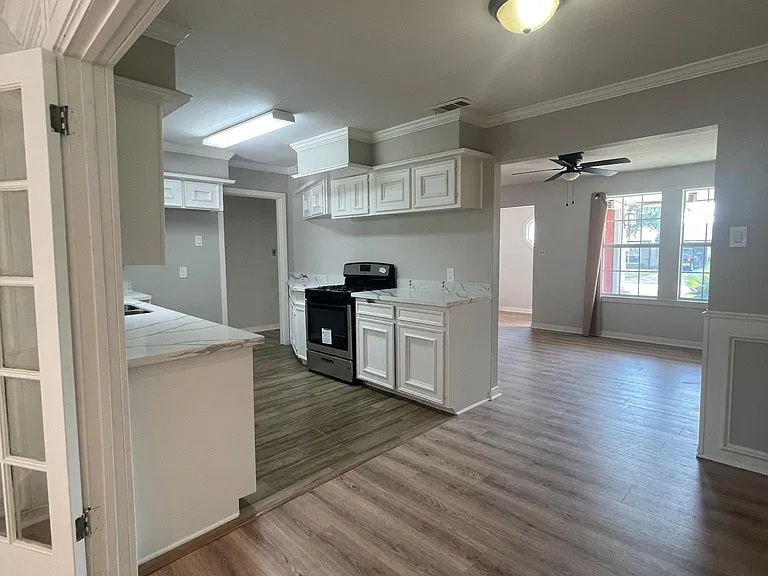 13217 Chiswick Rd — Photo 24
