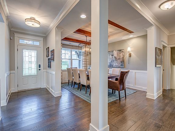 These photos are representative of this floor plan, but all options may not be available in every co