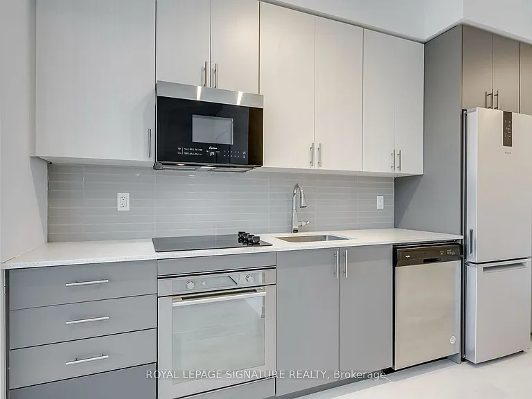 415 Main St W #417 — Photo 5