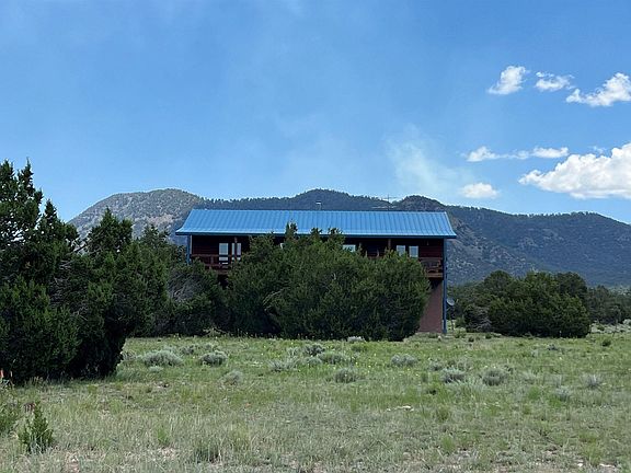2nd image of 216 El Caso Rd