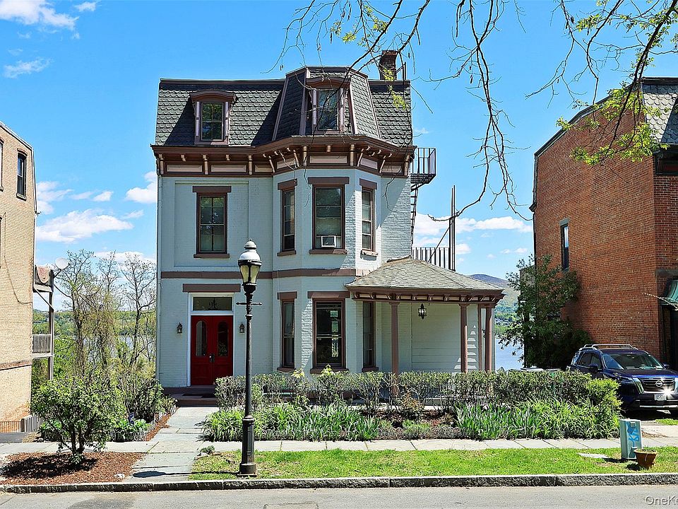 1st image of 170 Montgomery Street