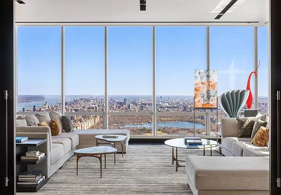 4th image of 157 W 57th St Penthouse 81