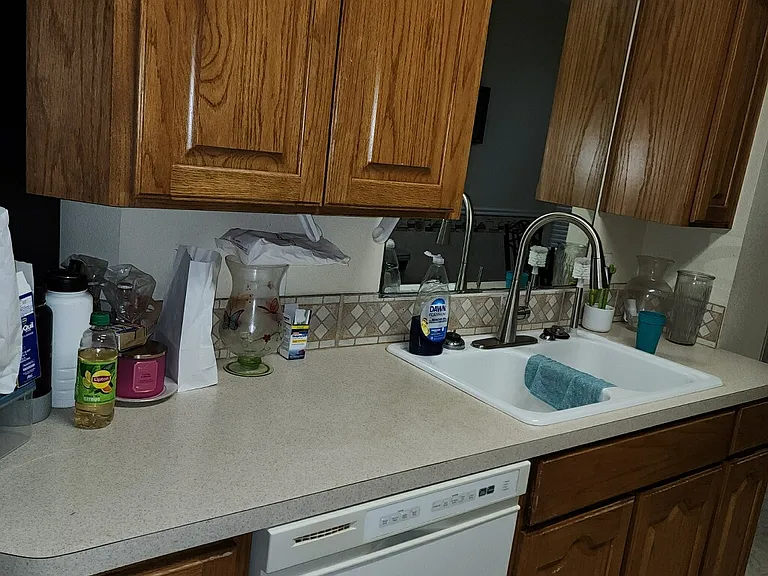 2403 Crystal Dr — Photo 22