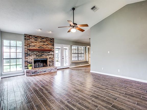 3rd image of 7102 Wills Dr