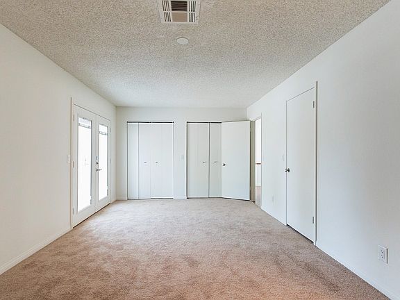 5th image of 380 E Kimberly Dr