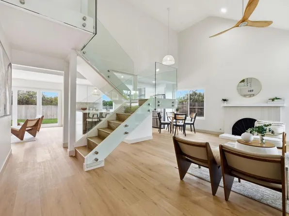 1744 Village Run N, Encinitas, CA 92024