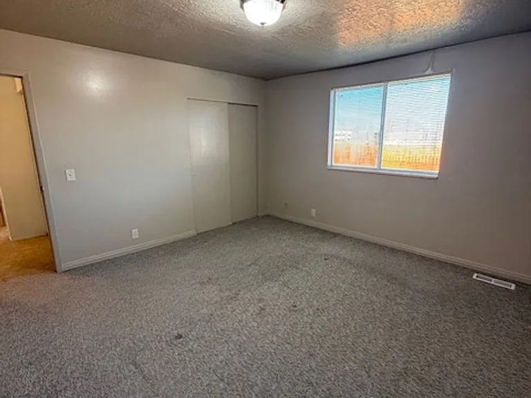 537 E Acoma Rd — Photo 10