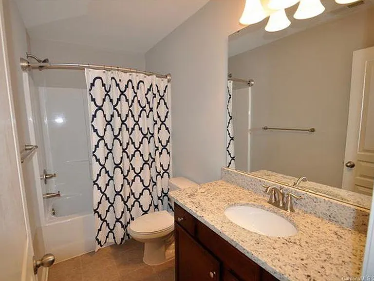 3661 Ascott Commons Ln SW — Photo 12
