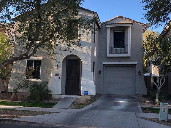 4th image of 3028 S 101st Dr