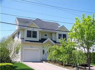 20 Bronx St, Tuckahoe, NY 10707