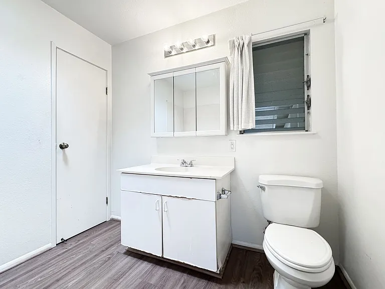 608 Maluniu Ave — Photo 11
