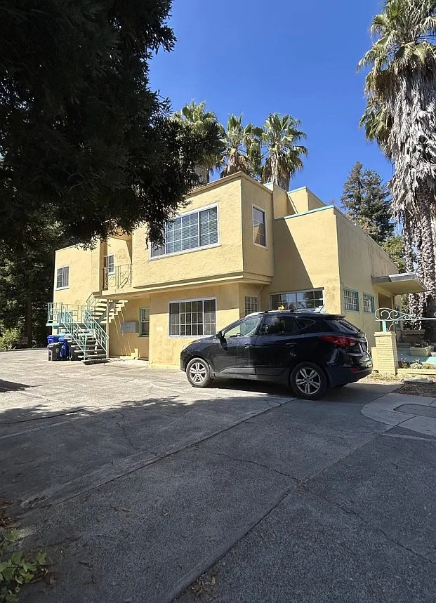 1333 Jefferson St — Photo 2