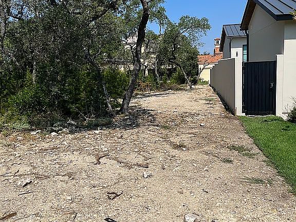 3rd image of 103 Manorbrook