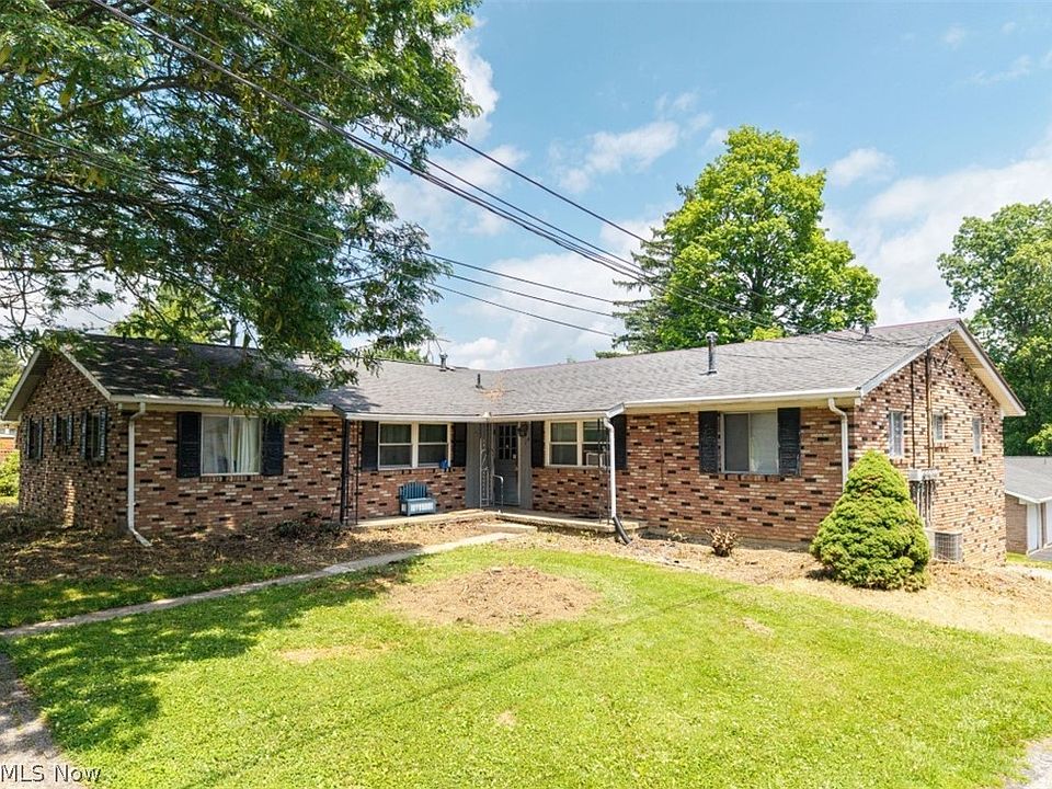 1st image of 114 Brookwood Way N