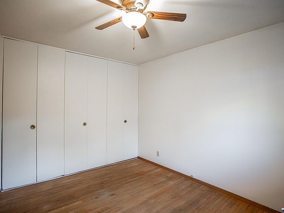 4th image of 7011 S Wedgewood Dr