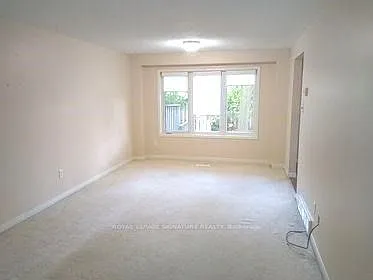 426 Downsview Pl — Photo 9