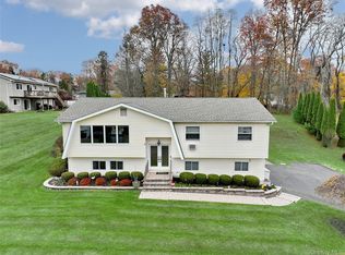 32 Headden Drive, Hillcrest, NY 10977