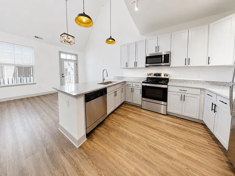 Parkview Apartments — Photo 13