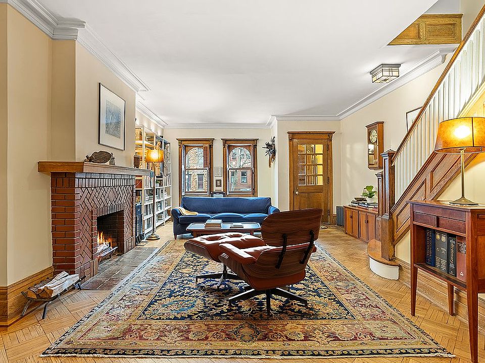 1st image of 18 Rutland Rd