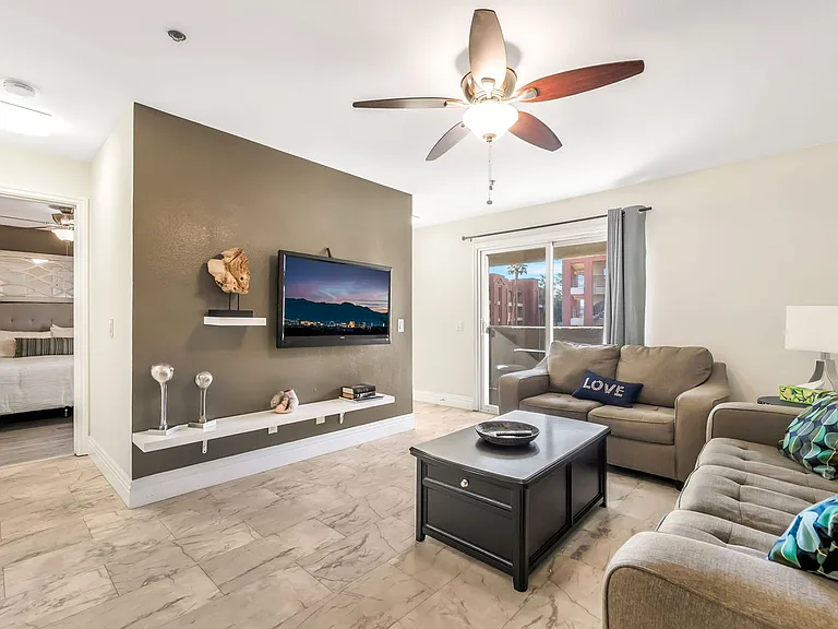 4200 S Valley View Blvd #2009 — Photo 4