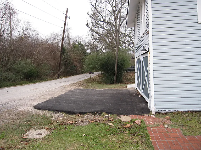 423 Runneburg Rd — Photo 10