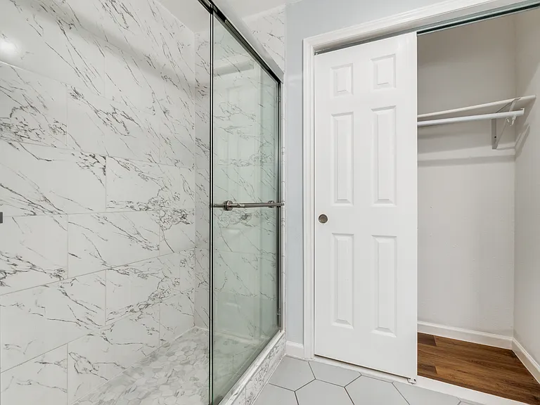5221 Elkridge Dr — Photo 32