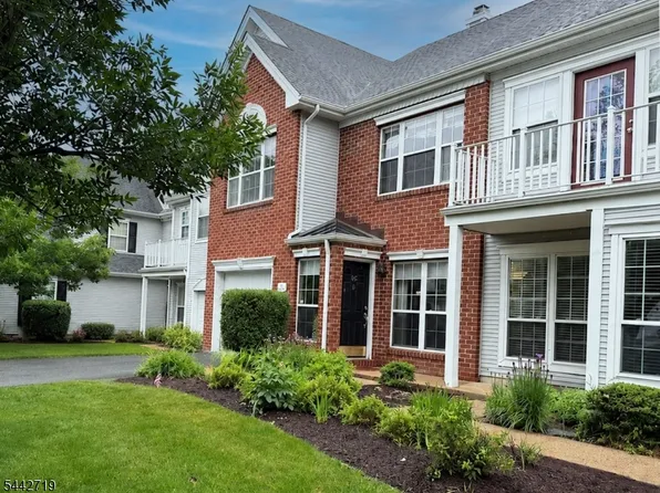 305 Amberleigh Dr, Hopewell Twp., NJ 08534