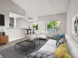 7240 Corbin Ave #214, Reseda, CA 91335