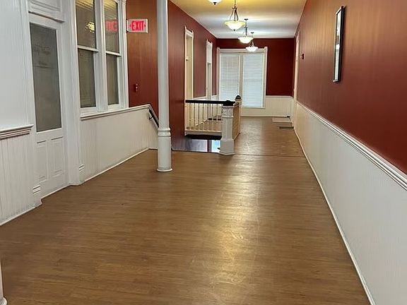 2nd image of 200 E 9th St APT 3