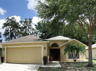 6928 Crown Lake Dr, Gibsonton, FL 33534