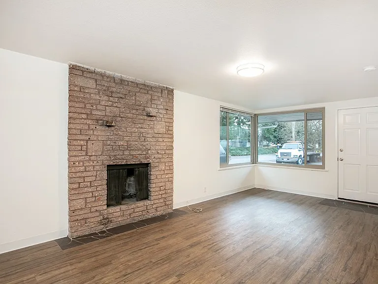 Pacific Ridge Apartments — Photo 25