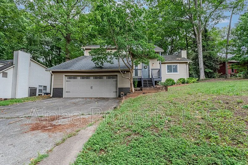 108 Duquesne Dr