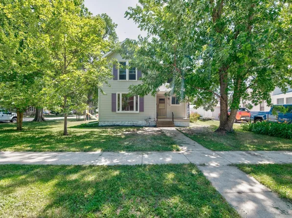 934 N 6th St, Estherville, IA 51334