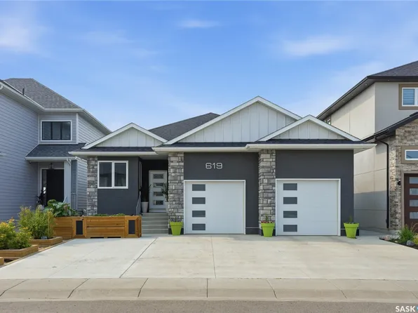 619 Kenaschuk Crescent, Saskatoon, SK S7W 0Y4