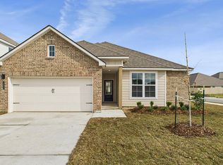 131 Belle Lake Dr, Lafayette, LA 70506