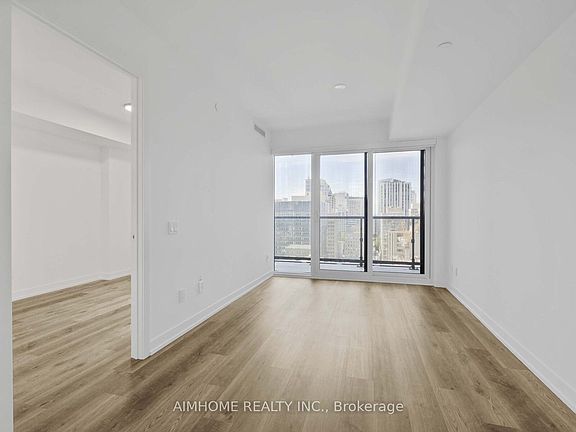 5th image of 771 Yonge St #1901