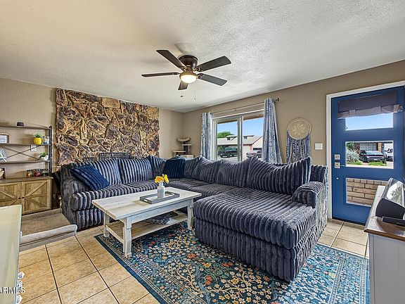 3rd image of 1642 W KRISTAL Way