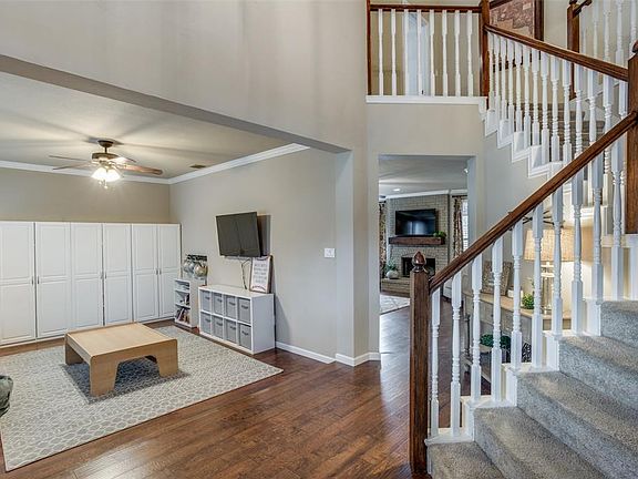 4th image of 7929 Kristina Ln