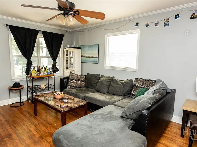 130 Magnolia St — Photo 4