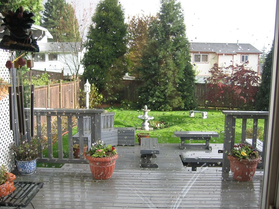Left side view of Deck