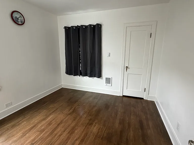 235 Columbia St — Photo 12