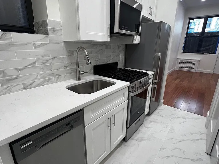 278 Mott St #1D — Photo 11